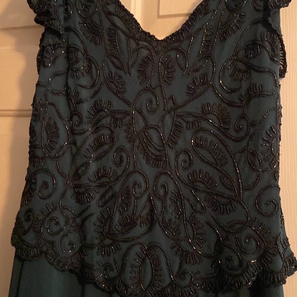 Long dark green dress. Size 10p, Jkara - Picture 4 of 4
